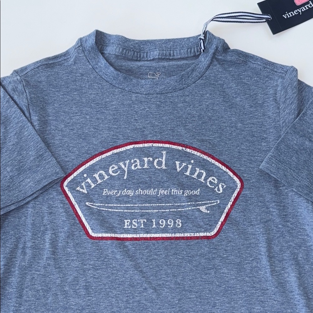 🐳🏄‍♂️ NWT Vineyard Vines blue Short Sleeve Tee size small 8-10